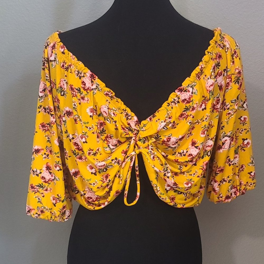 SOLD Off The Shoulder Floral Adjustable Multi Wear  Options Blouse - Picture 3 of 8